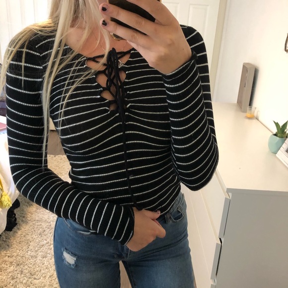 Project Tee Urban Outfitters Lace Up Black Long - Picture 3 of 6